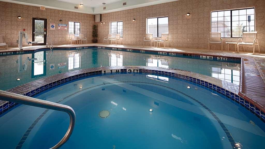 Surestay Plus By Best Western Quanah Зручності фото