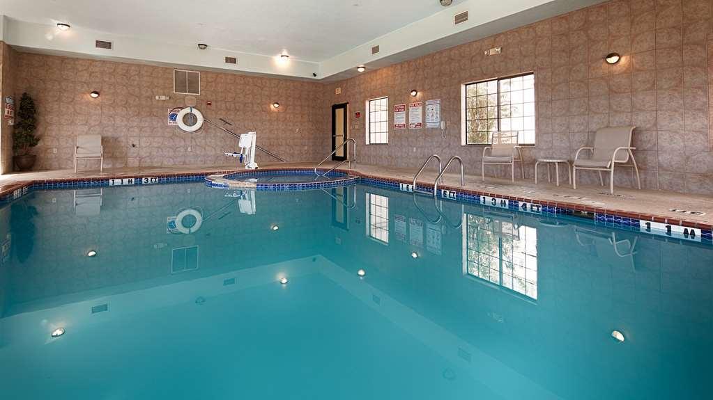 Surestay Plus By Best Western Quanah Зручності фото
